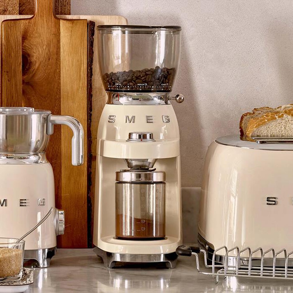 Immagine del prodotto SMEG - Macinacaff&egrave; 50's Style &ndash; CGF01CREU-Panna