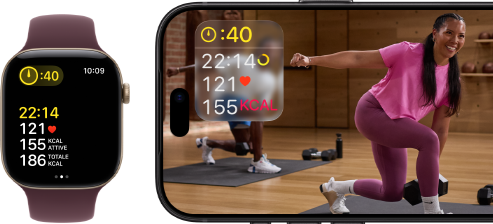 Un Apple Watch accanto a un iPhone con una lezione Apple Fitness+ sullo schermo