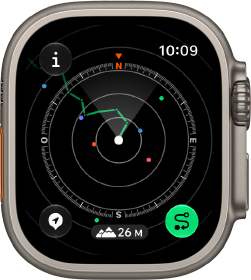 Apple Watch Ultra 4, cassa in titanio naturale, funzione “Torna sui tuoi passi” che mostra il percorso con indicazioni della bussola, lato destro, Digital Crown, tasto laterale in rilievo